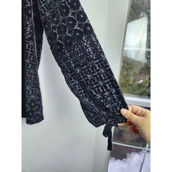 Talbots Women Black Geometric Print Velvet Squared Blouse size 2X - Picture 5 of 9